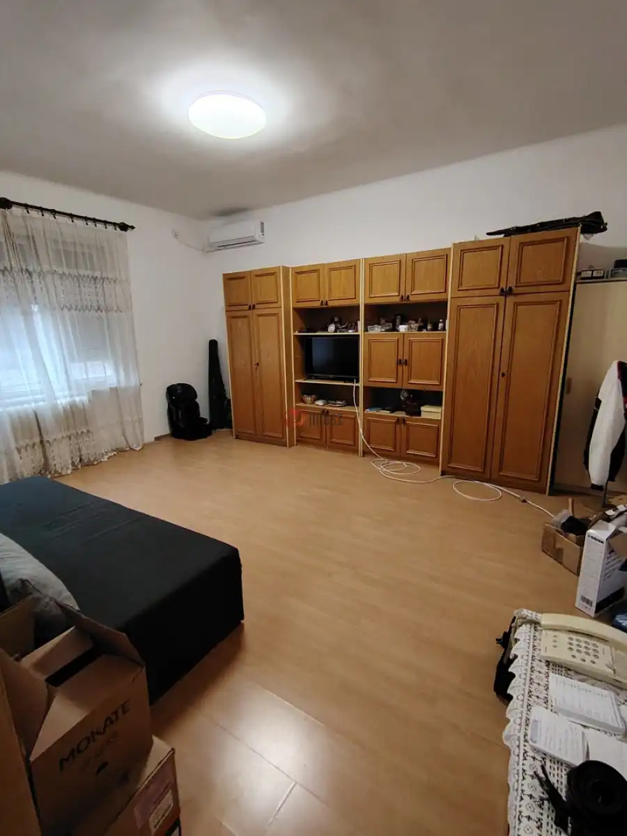 eladó téglalakás, Dunaújváros